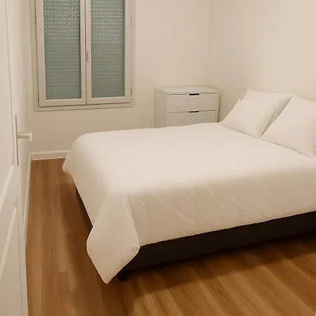 Appartement Cozy 2 Bedroom Close To Paris